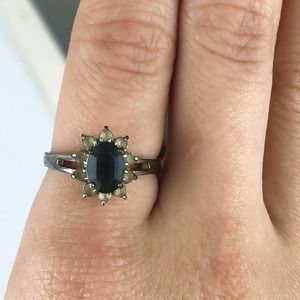 Vintage Art Deco Silver Tone Oval Cut Black Faux Stone Cocktail Ring Size 8